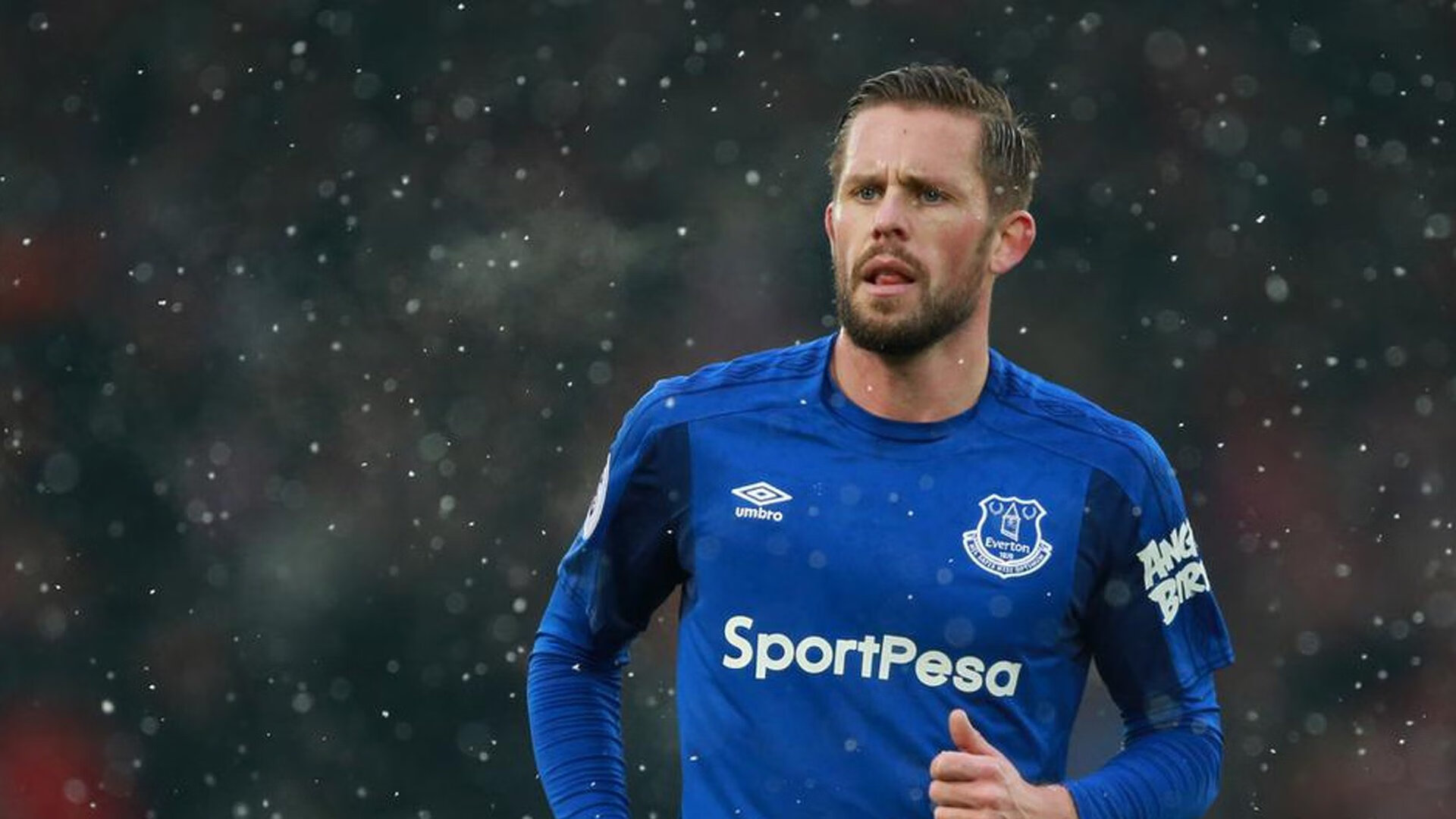 马克西存在感拉满，掘金爆冷广厦队，新星闪耀与战术颠覆的夜晚