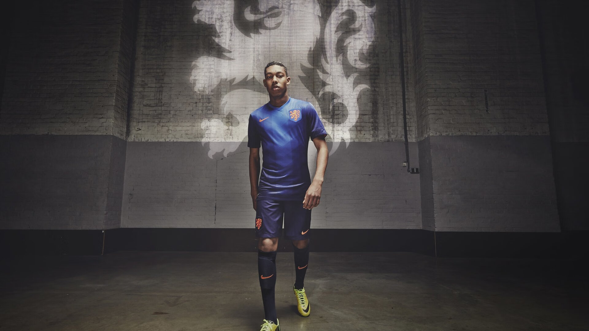 魔术狂胜老鹰，布克关键战不手软，一场定义季后赛格局的战役